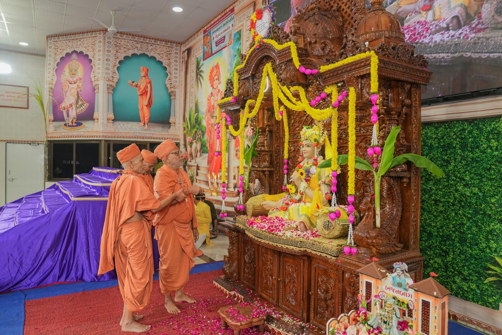 Satsanghall Udghatan - Bhajanbaug Surat